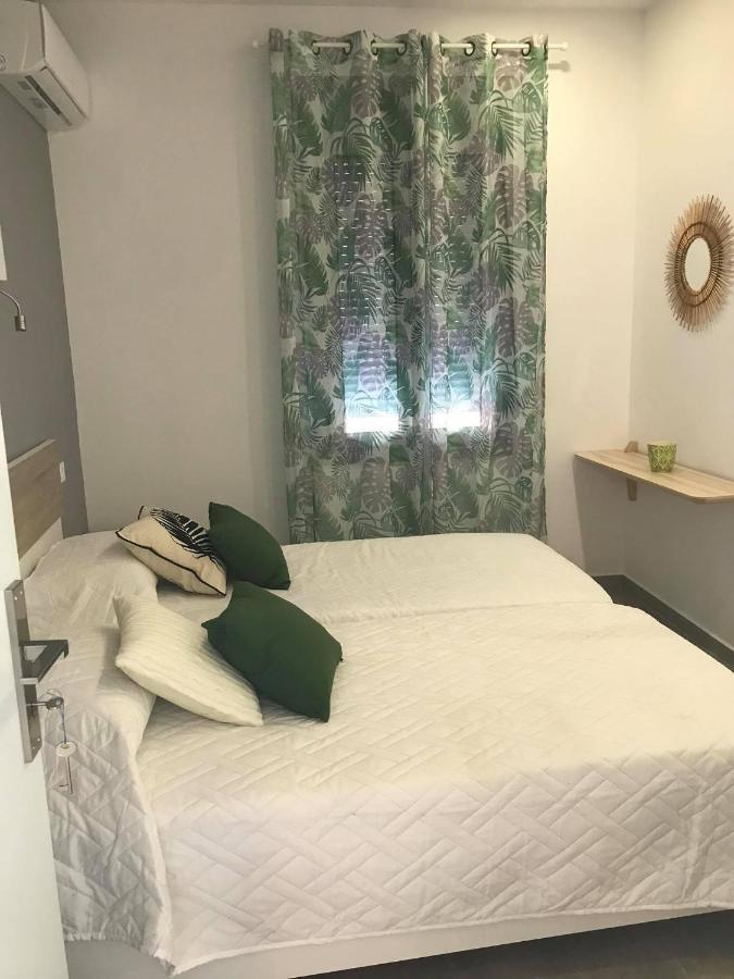 Calma Apartment Масурион Экстерьер фото